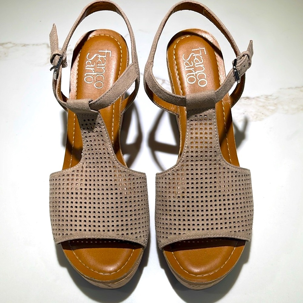 🥳🫆💐FRANCO SARTA 8.5 Clinton 
espadrille platform wedges, 4” Heel, Taupe - Picture 2 of 10